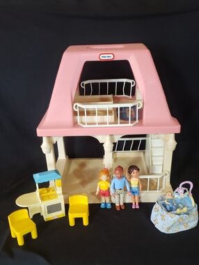 Little Tikes 'Grandma's Cottage' Dollhouse